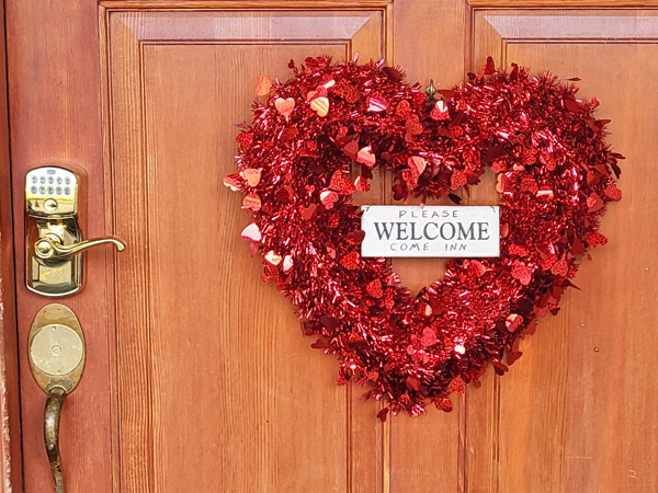 McKenzie Orchards welcome.